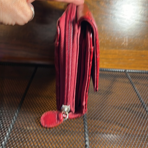 RED CROC EMBOSSED WALLET - Picture 4 of 13